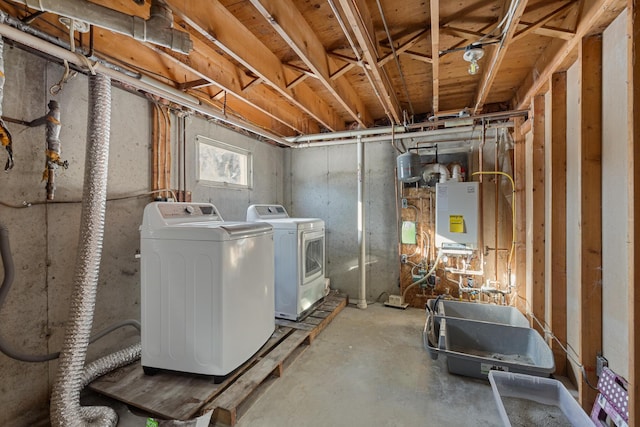 basement with washer and dryer