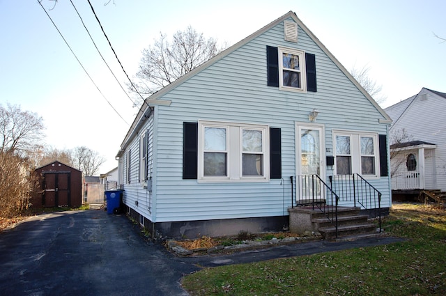 40 Webster St, Westbrook ME, 04092, 3 bedrooms, 1 bath house for sale