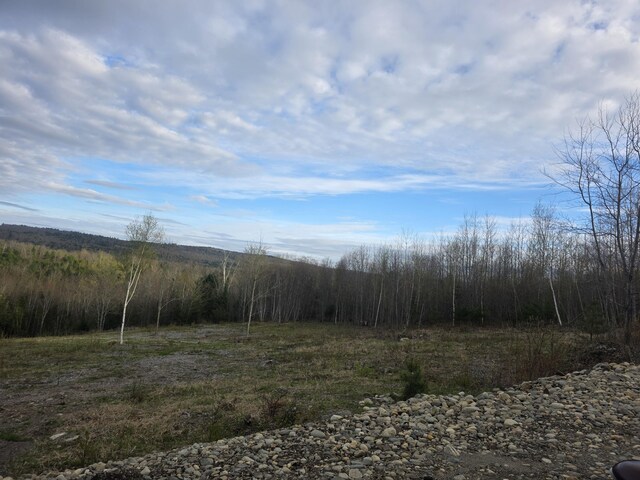 1801 Hostile Valley Rd, Palermo, ME 04354