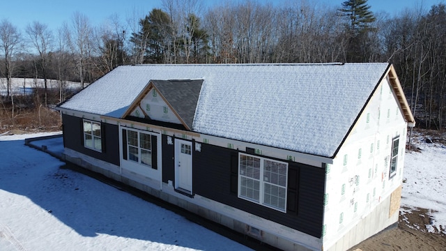 view of front facade with a porch