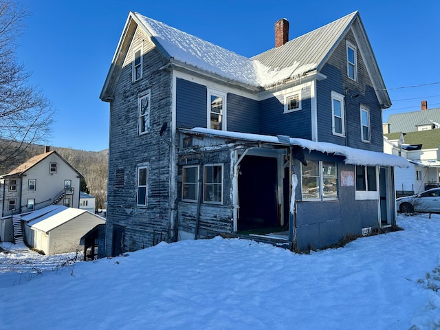 view of front facade