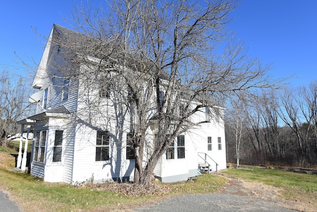 view of property exterior