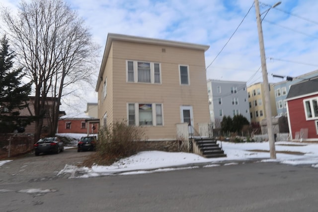 view of front of house