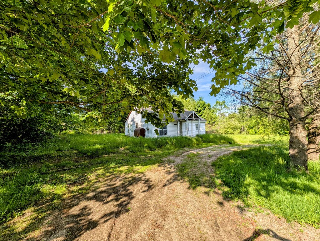 123 Pioneer St, West Paris, ME 04289 - photo 3