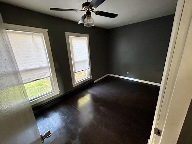 empty room with ceiling fan