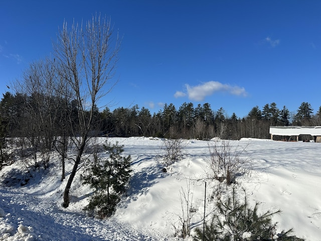 Listing photo 2 for 05 Farmington Falls Rd, New Sharon ME 04955