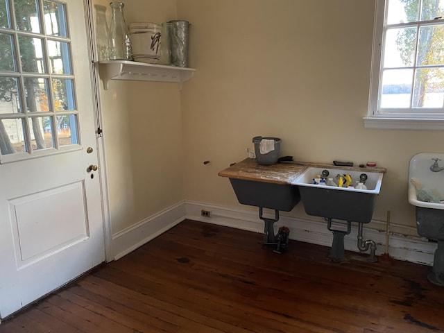 399 Hermits Point Rd, Islesboro, ME 04848 - entryway featuring baseboards and hardwood / wood-style floors