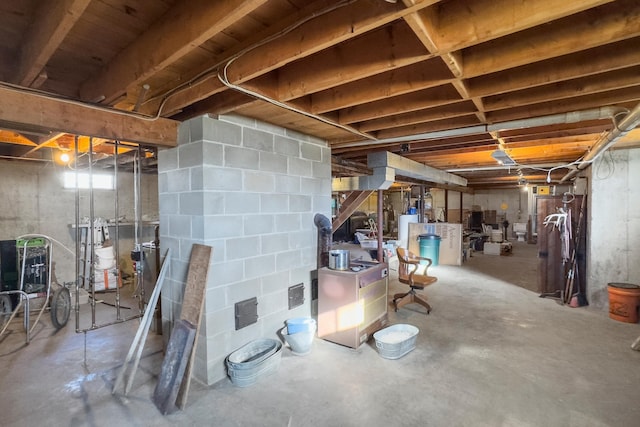 19 Branch Brook Rd, Thomaston, ME 04861 - unfinished basement with water heater