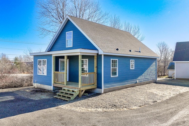 view of front of property featuring covered porch