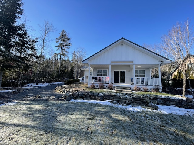 view of front of property with covered porch