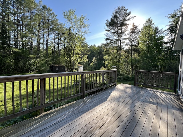 7 Edgewood Dr, Orono, ME 04473 - deck with a yard