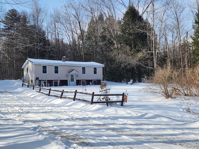 view of front of property