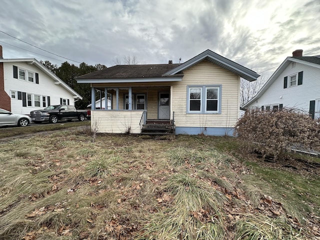 view of front of home featuring covered porch