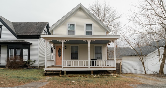 view of front of property featuring covered porch