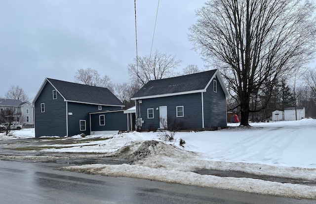 Listing photo 2 for 83 Commercial St, Hartland ME 04943