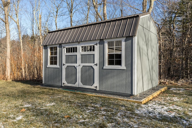 view of outbuilding