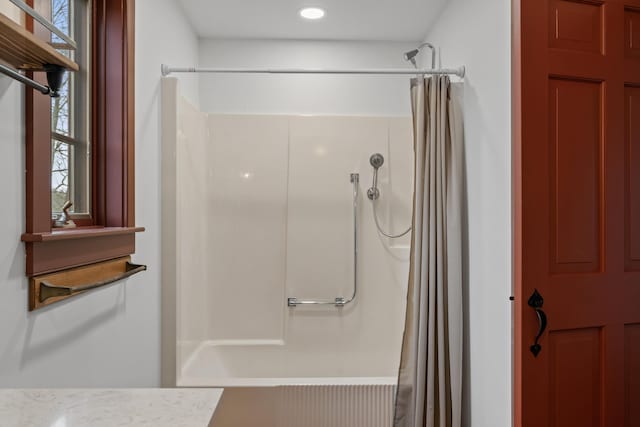 35 Cushman Rd, Nobleboro, ME 04555 - full bathroom featuring a shower with shower curtain and recessed lighting