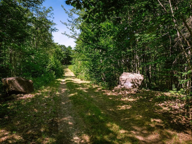 25 Bog Rd, Rockland, ME 04841