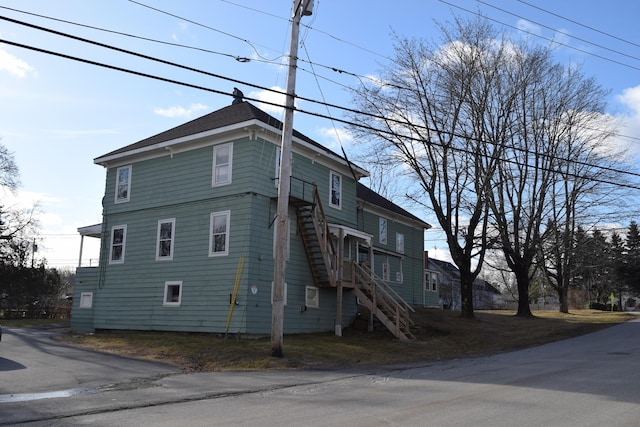 view of property exterior