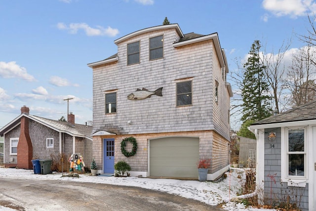 view of front facade with a garage