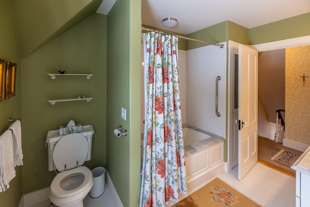 bathroom featuring toilet and shower / tub combo with curtain