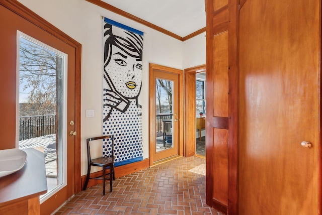 doorway with crown molding