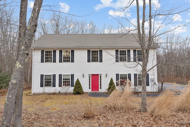 view of colonial inspired home