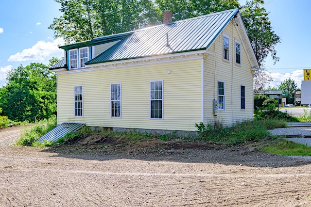 view of home's exterior