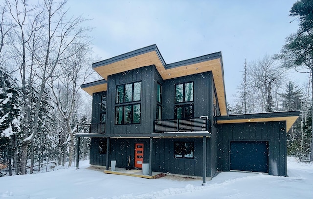 contemporary house with a balcony