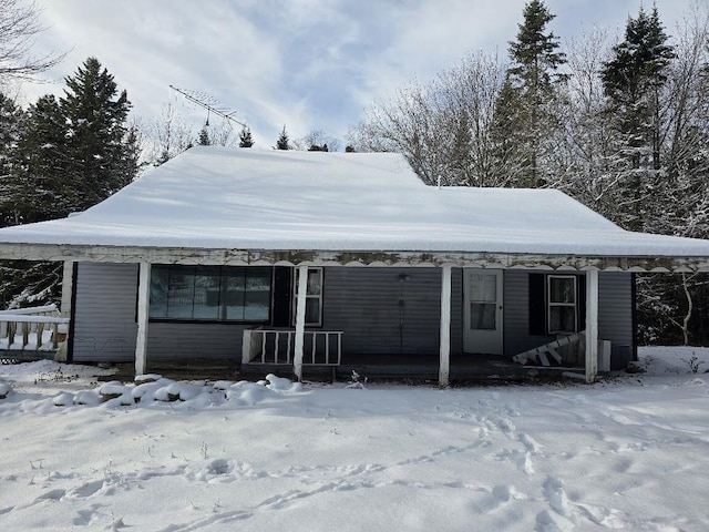 view of front facade