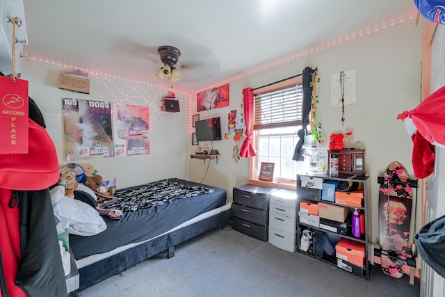 bedroom featuring carpet floors and ceiling fan