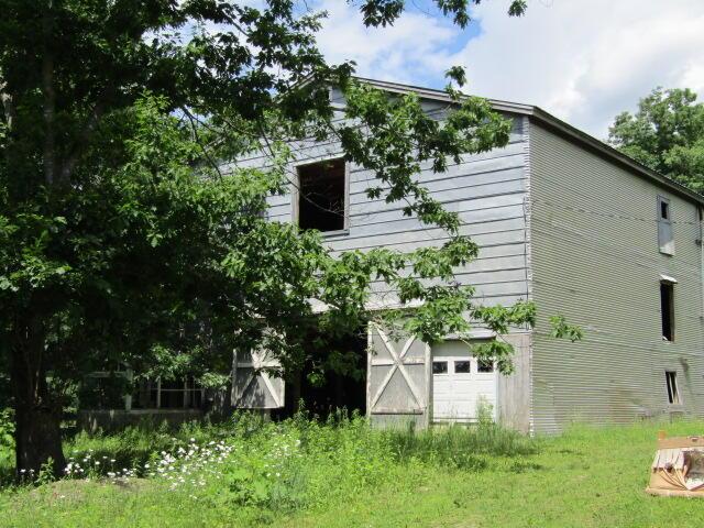 view of home's exterior