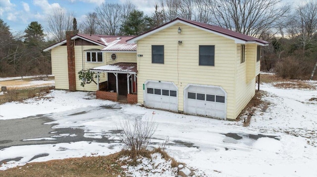 view of front of home with a garage