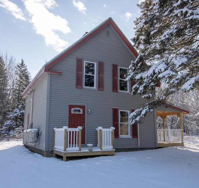 view of front of property