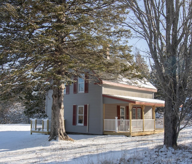 view of front facade with a porch