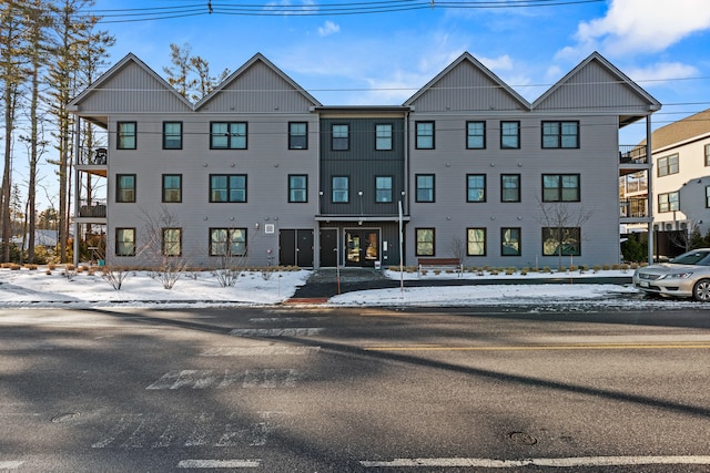 146 Scarborough Downs Rd Unit 207, Scarborough ME, 04074, 2 bedrooms, 1.5 baths condo for sale