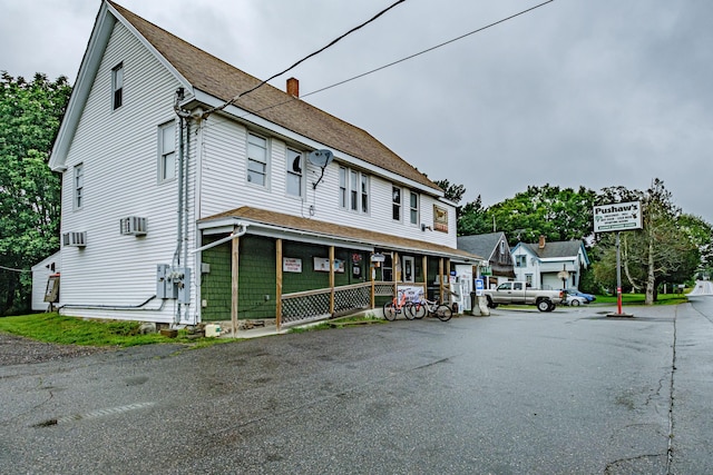 view of front of house