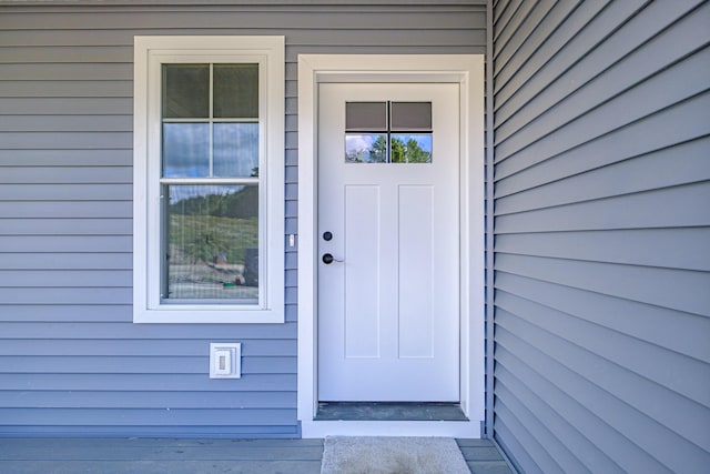 view of property entrance