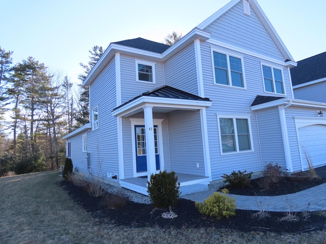 view of front facade featuring a garage