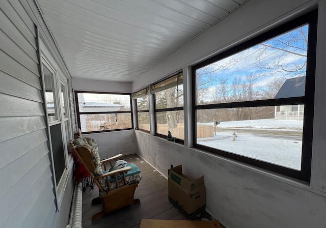 view of sunroom / solarium