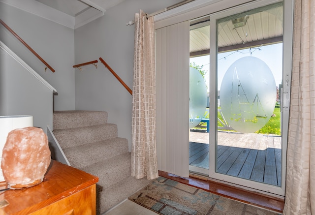 186 Mountain View Ave, Madawaska, ME 04756 - entryway featuring stairway