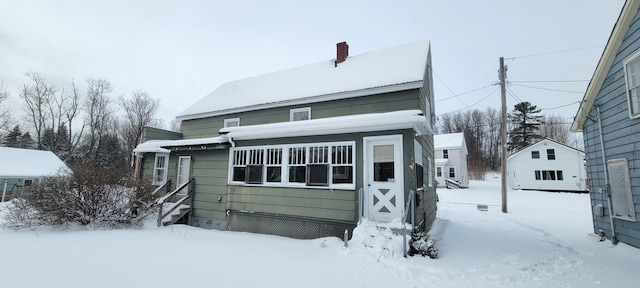 view of front of property