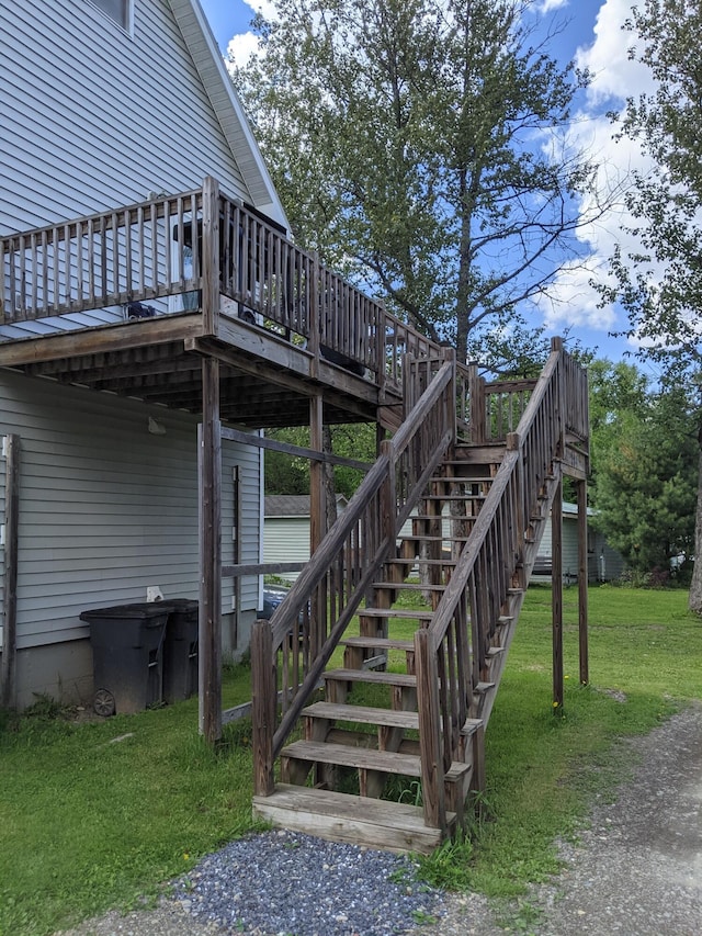 exterior space with a yard