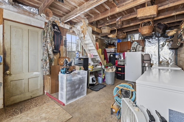 basement with refrigerator