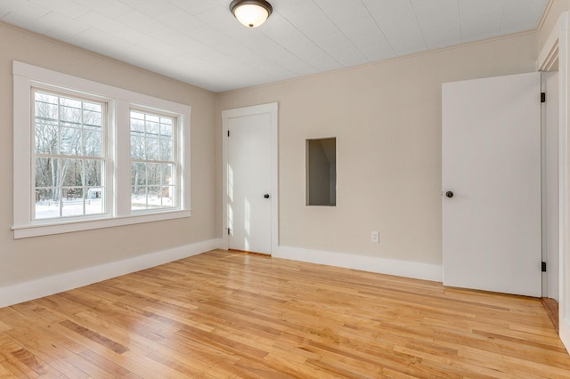 empty room featuring light hardwood / wood-style floors