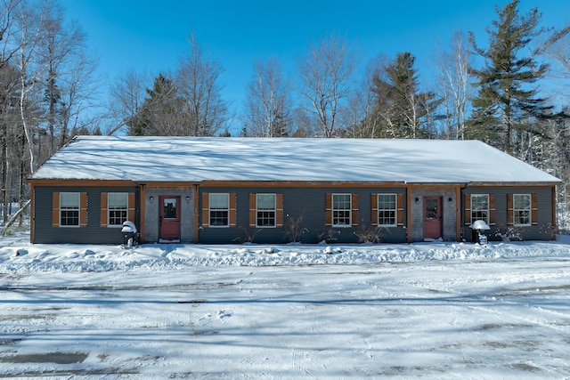 view of front of house