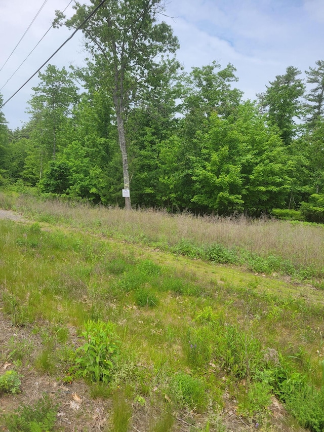 15 Manchester Rd, Standish, ME 04085
