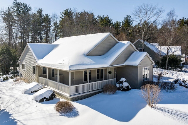 view of front facade featuring covered porch