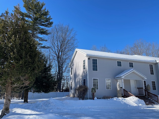 view of front of property