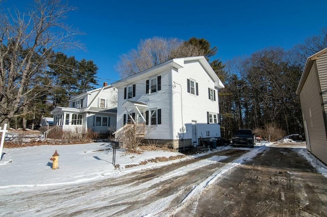 view of front of house